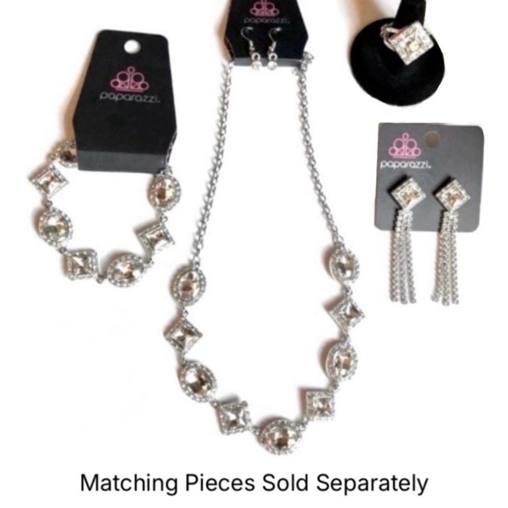 NWT Paparazzi Geometric Rhinestone Necklace - Picture 4 of 10